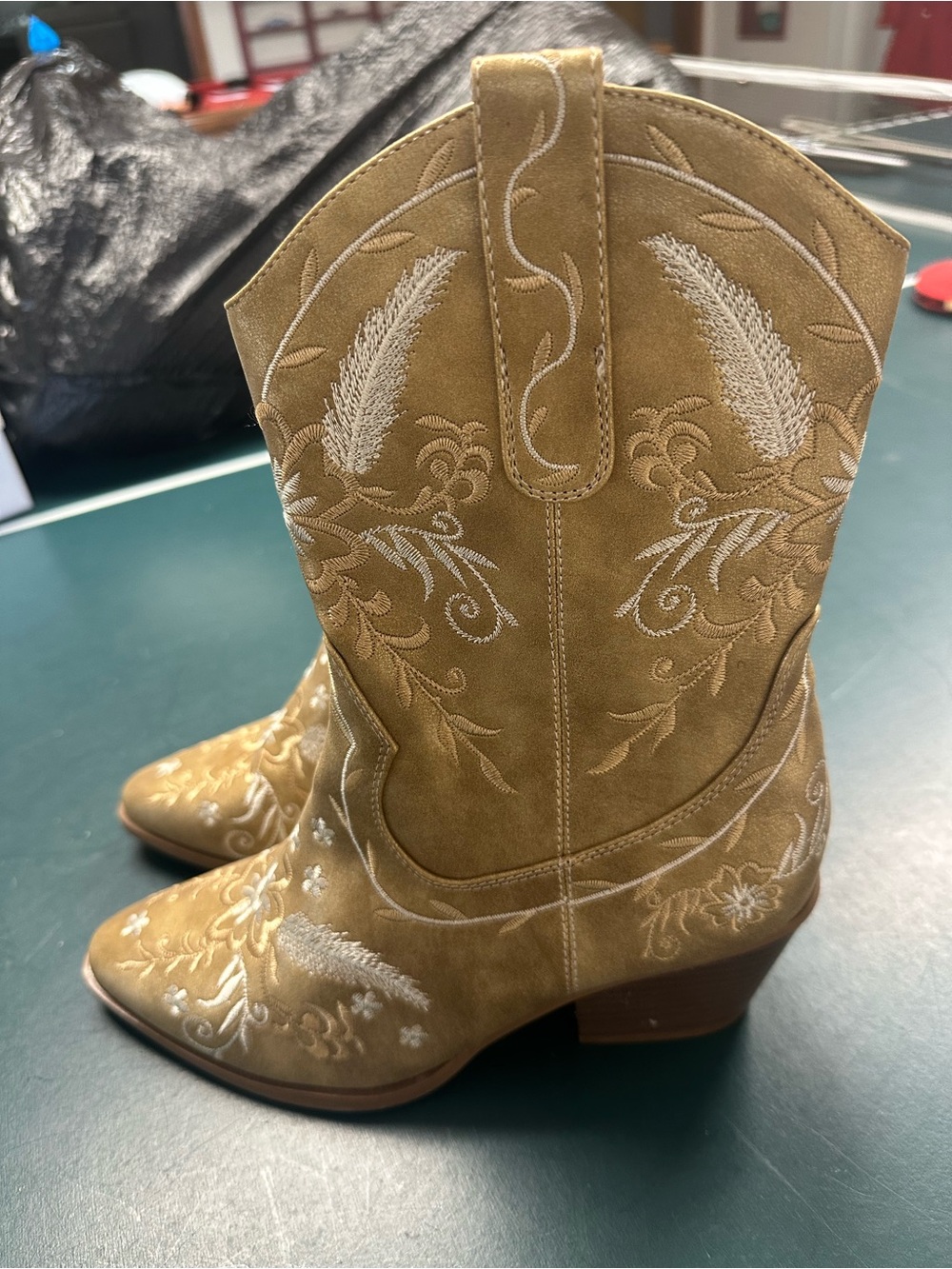 Women's Tan Embroidered Western Heeled Boots